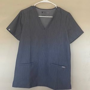 Figs 2 pocket scrub top